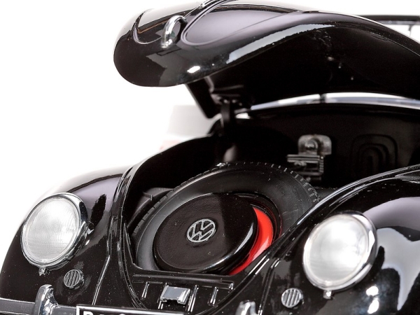 Sun Star Volkswagen Beetle Convertible 1949 DieCast Model in original box (6657)